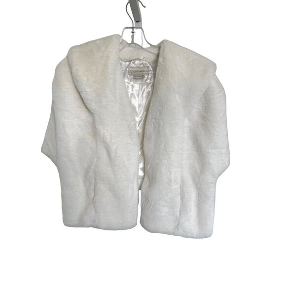 BHLDN Faux Fur Ivory Soft & Luxurious Wrap - Picture 1 of 5